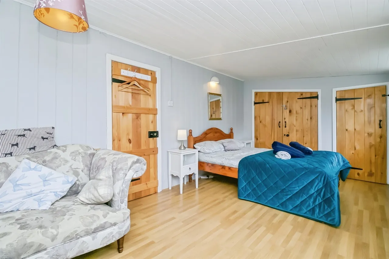 Ogmore By Sea, CF32, photo 17