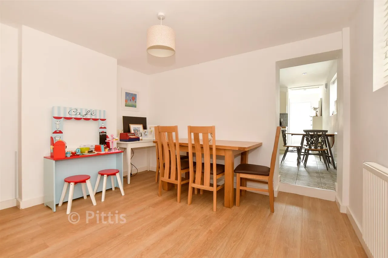 Nelson Street, Ryde, PO33, photo 5
