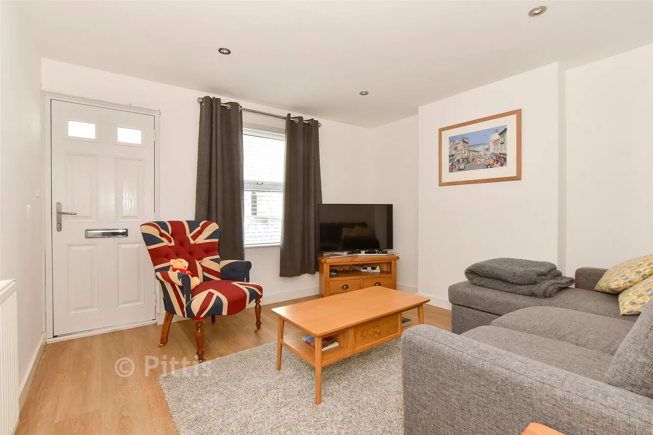 Nelson Street, Ryde, PO33, photo 4