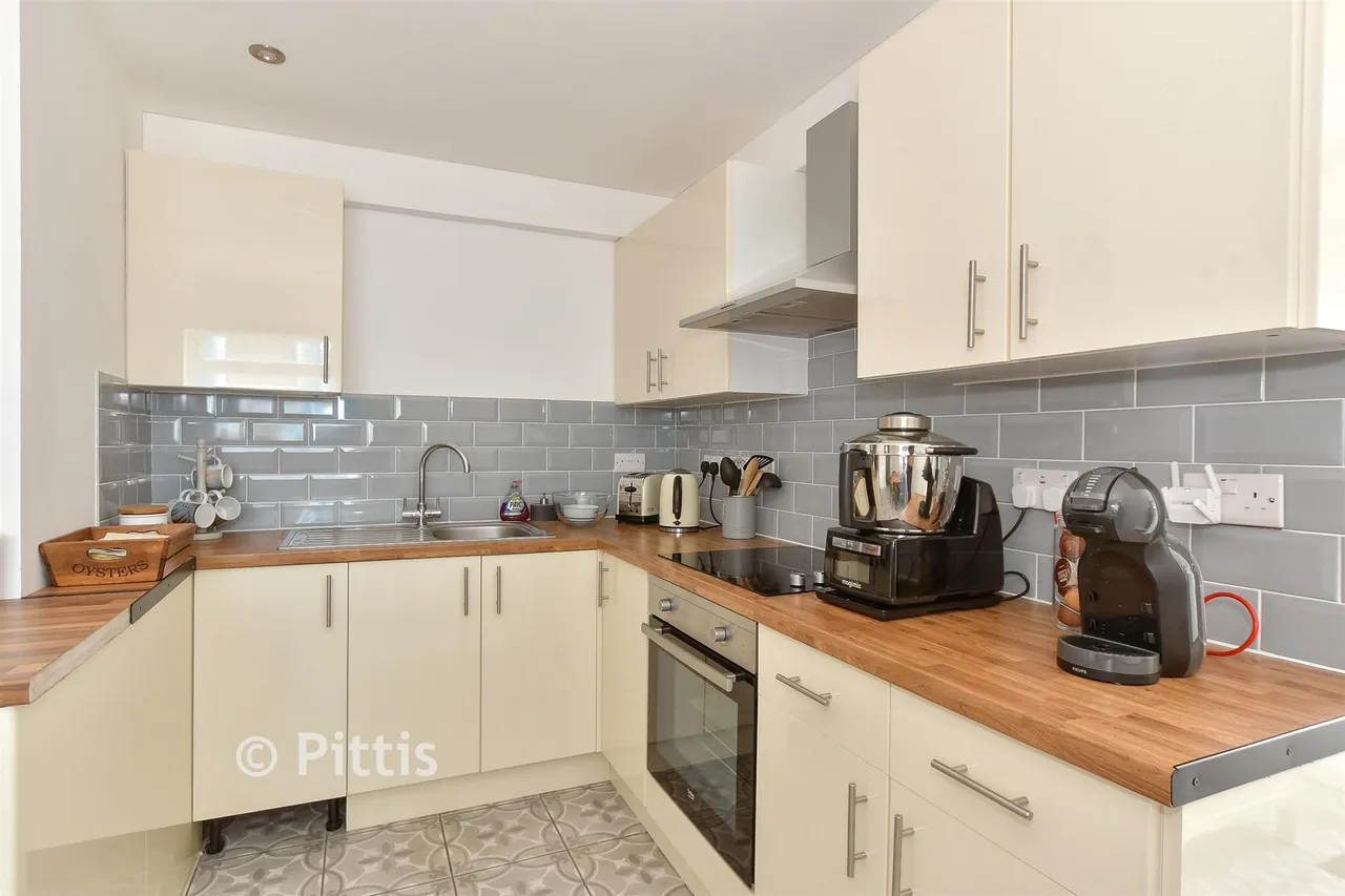Nelson Street, Ryde, PO33, photo 2