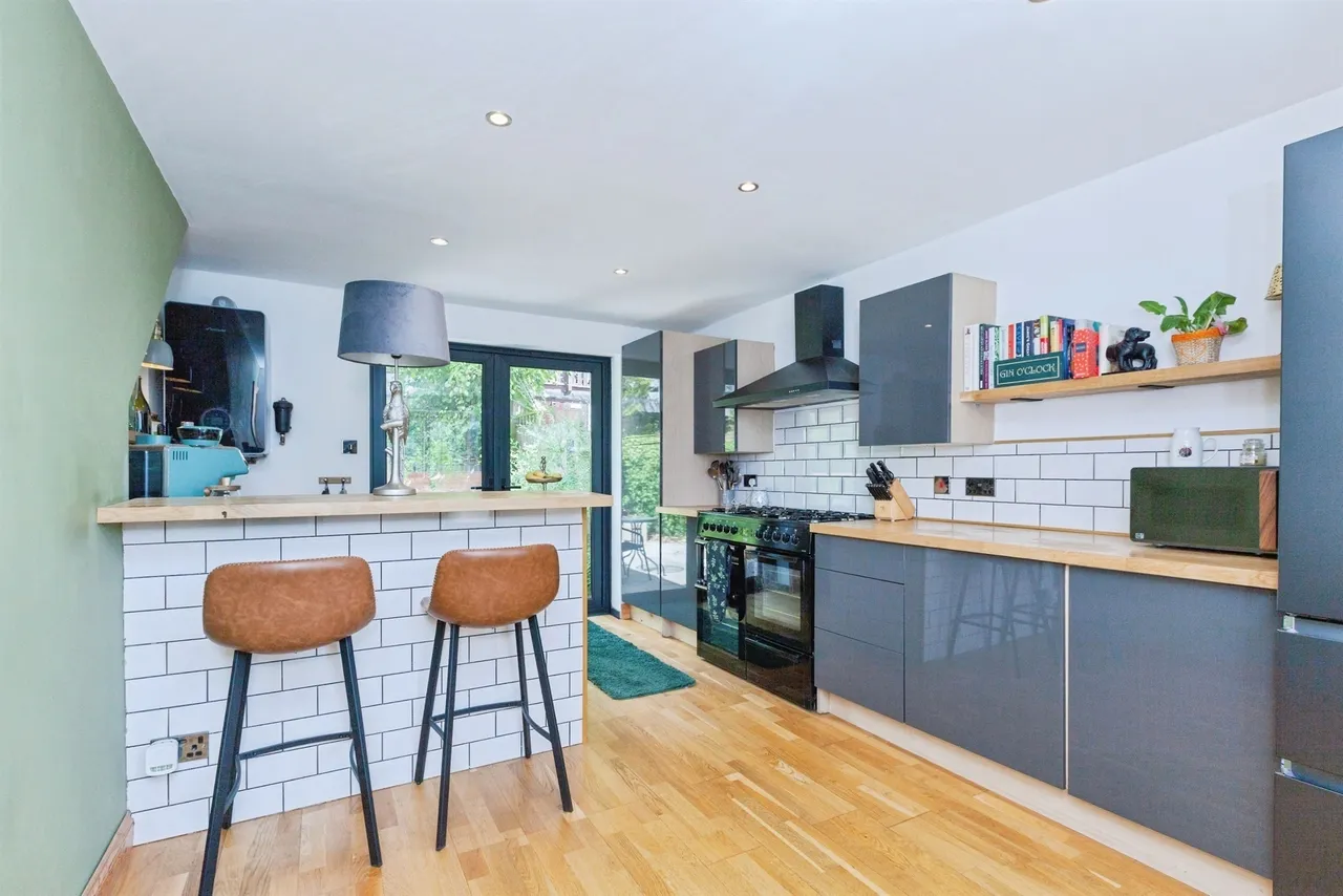 Elm Way, Hartshill, Nuneaton, photo 6