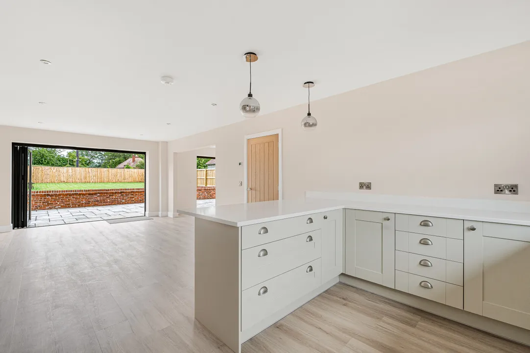 2 Maythorne Close, Leysters. NEW HOME, photo 38