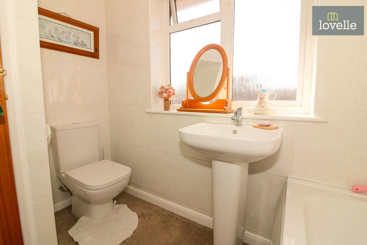 Harewood Crescent, Louth, LN11, photo 21