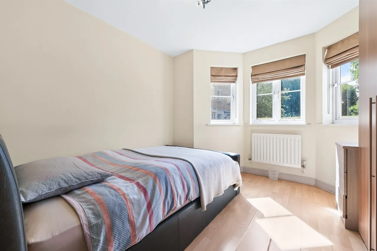 Blakes Road, London, photo 5