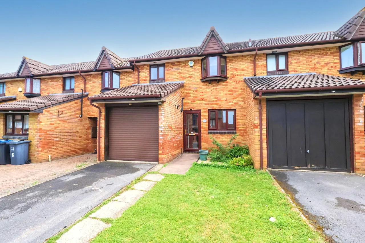 3 bed house for sale — Cornflower Lane, Croydon, CR0 8XJ