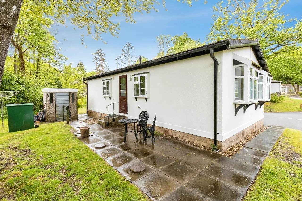 Woodpecker Way, Turners Hill Park, RH10, photo 8