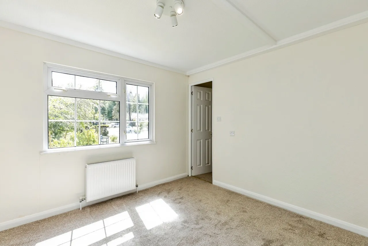 Woodpecker Way, Turners Hill Park, RH10, photo 10