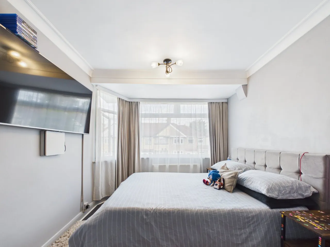 Rochester Avenue, Feltham, TW13, photo 15