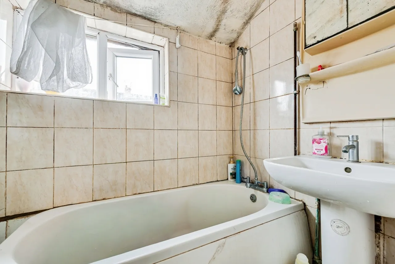 Graham Street, Swindon, Wiltshire, SN1, photo 7