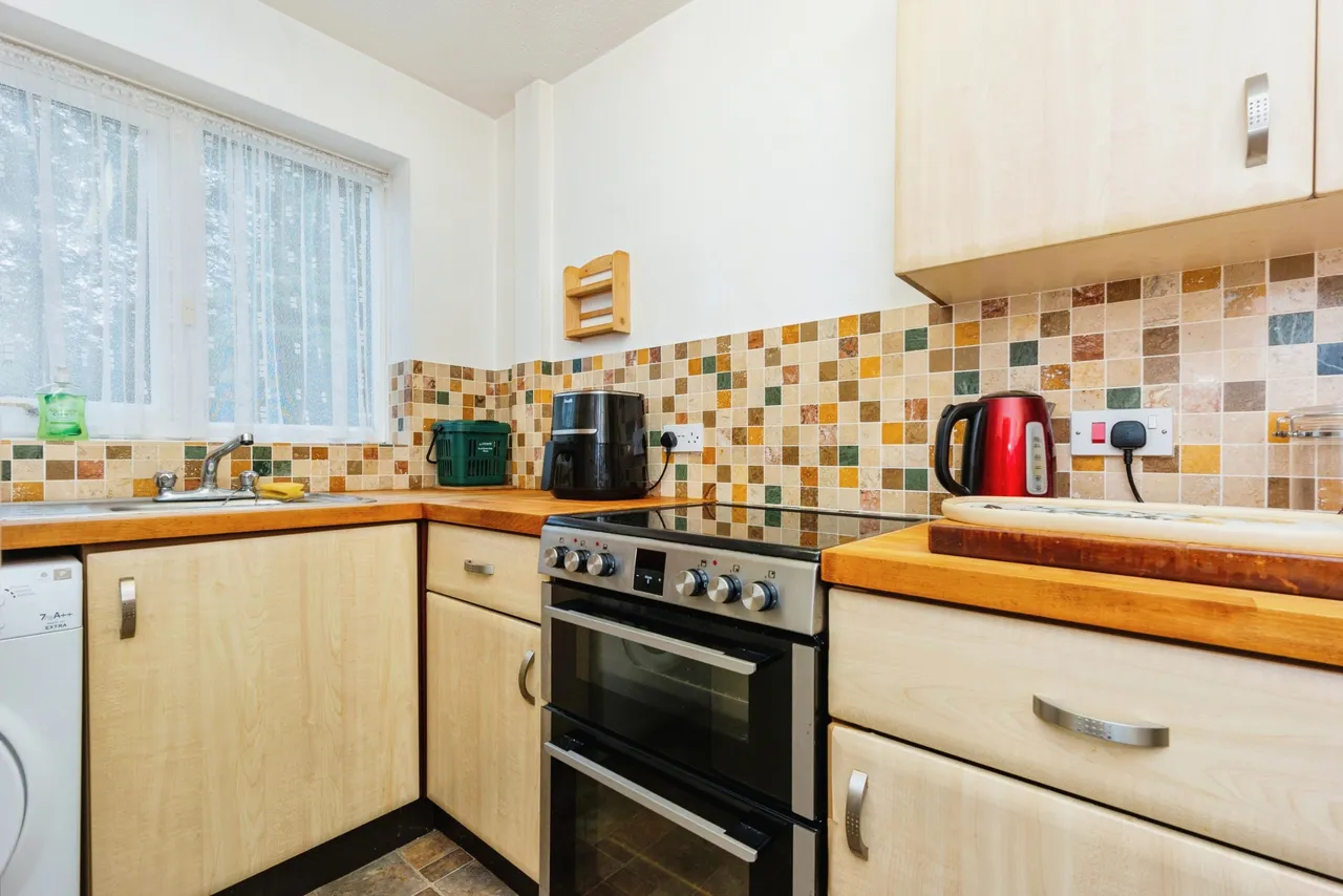 Beechfield Road, Stockport, Greater Manchester, SK3, photo 5