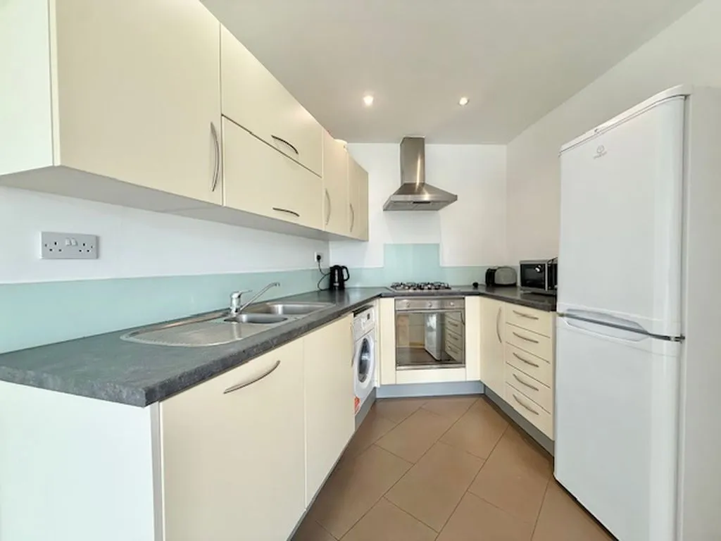 Chadbourn Street, London E14 6QP, photo 2