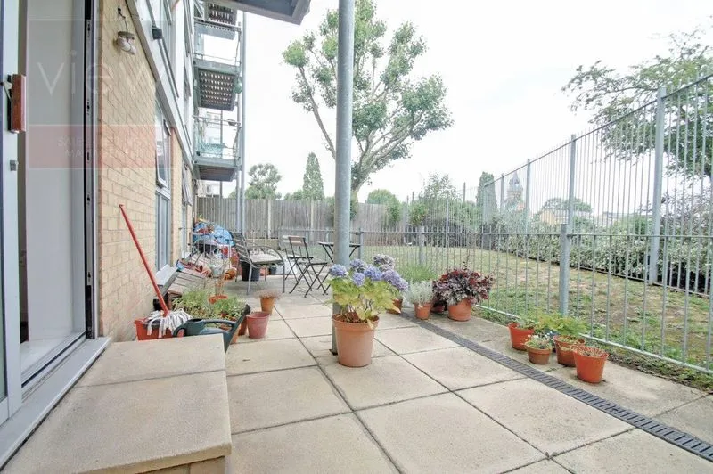 Chadbourn Street, London E14 6QP, photo 4