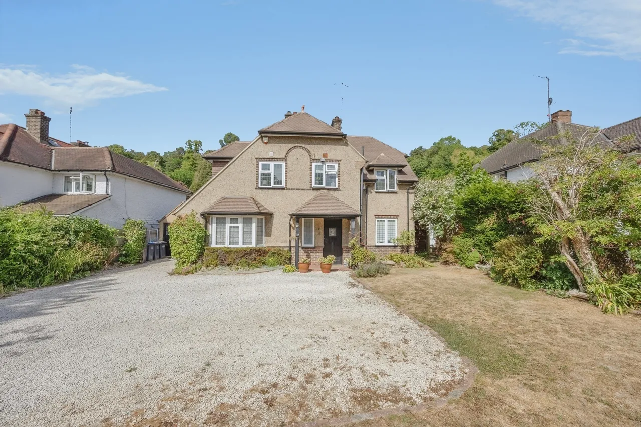 3 bed house for sale — Croham Valley Road, South Croydon, CR2