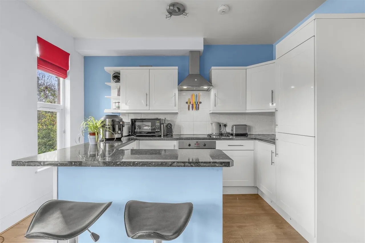 London Road, High Wycombe, HP11, photo 4