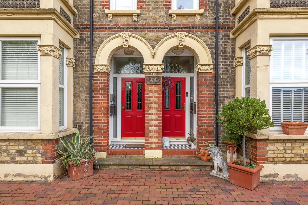 London Road, High Wycombe, HP11, photo 8