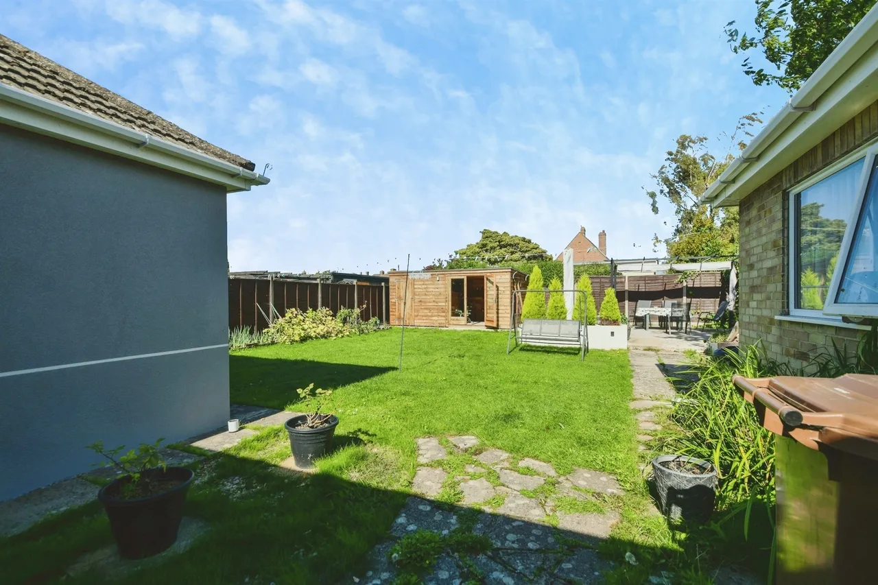 Kenleigh Drive, Boston, PE21, photo 18