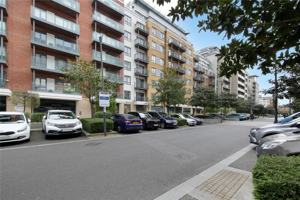 Boulevard Drive, London, NW9, photo 12