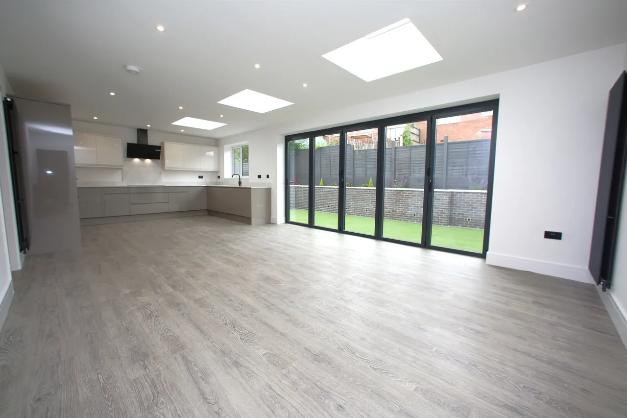 Templegate Rise, Leeds, LS15, photo 4