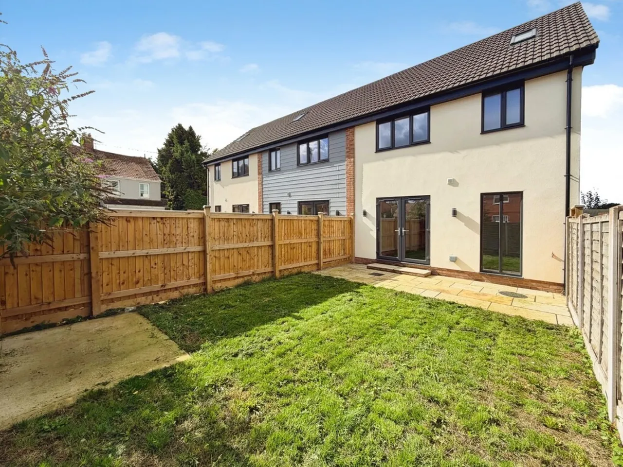 Oldfield Road, Westbury, photo 2
