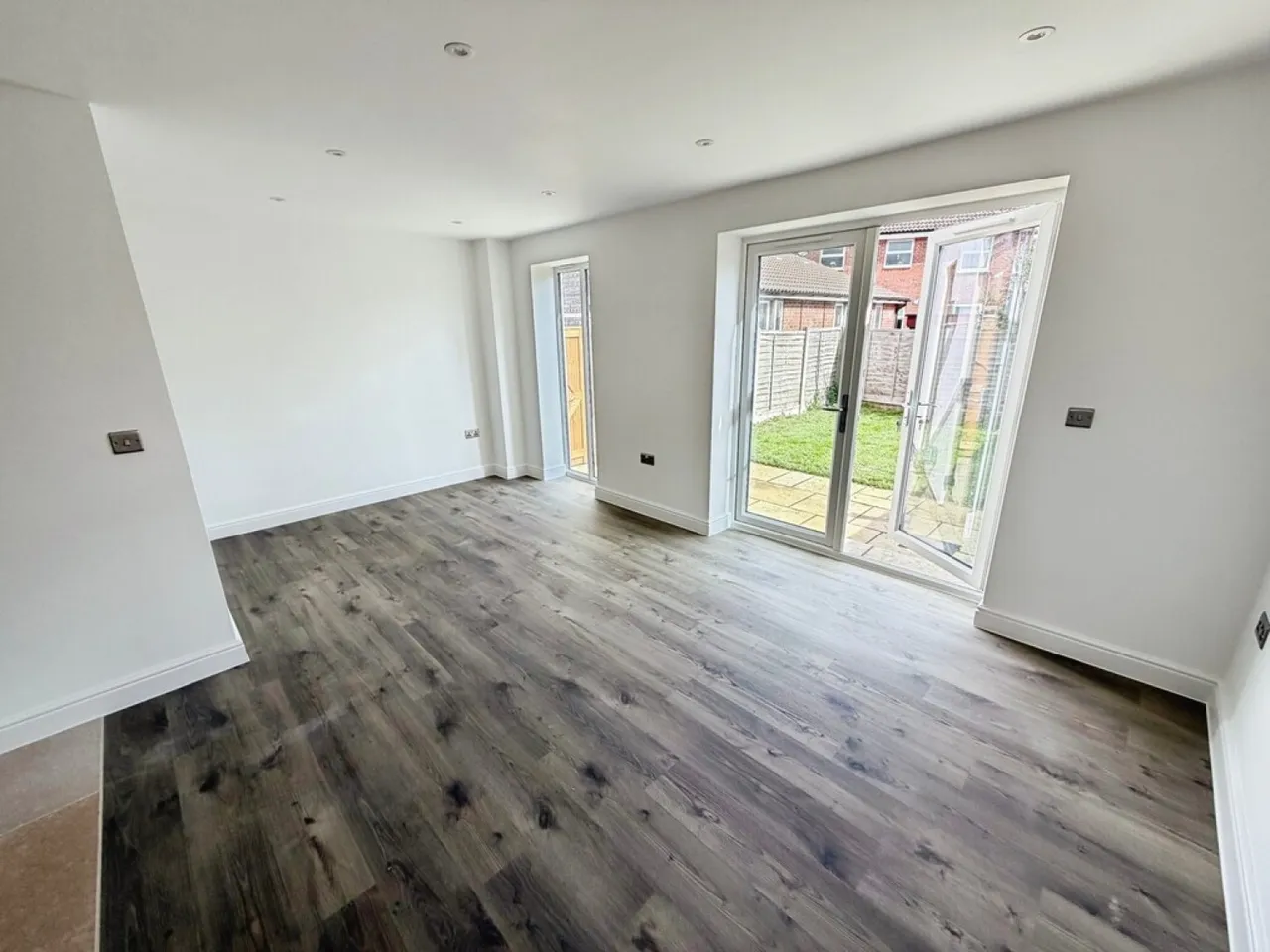 Oldfield Road, Westbury, photo 6