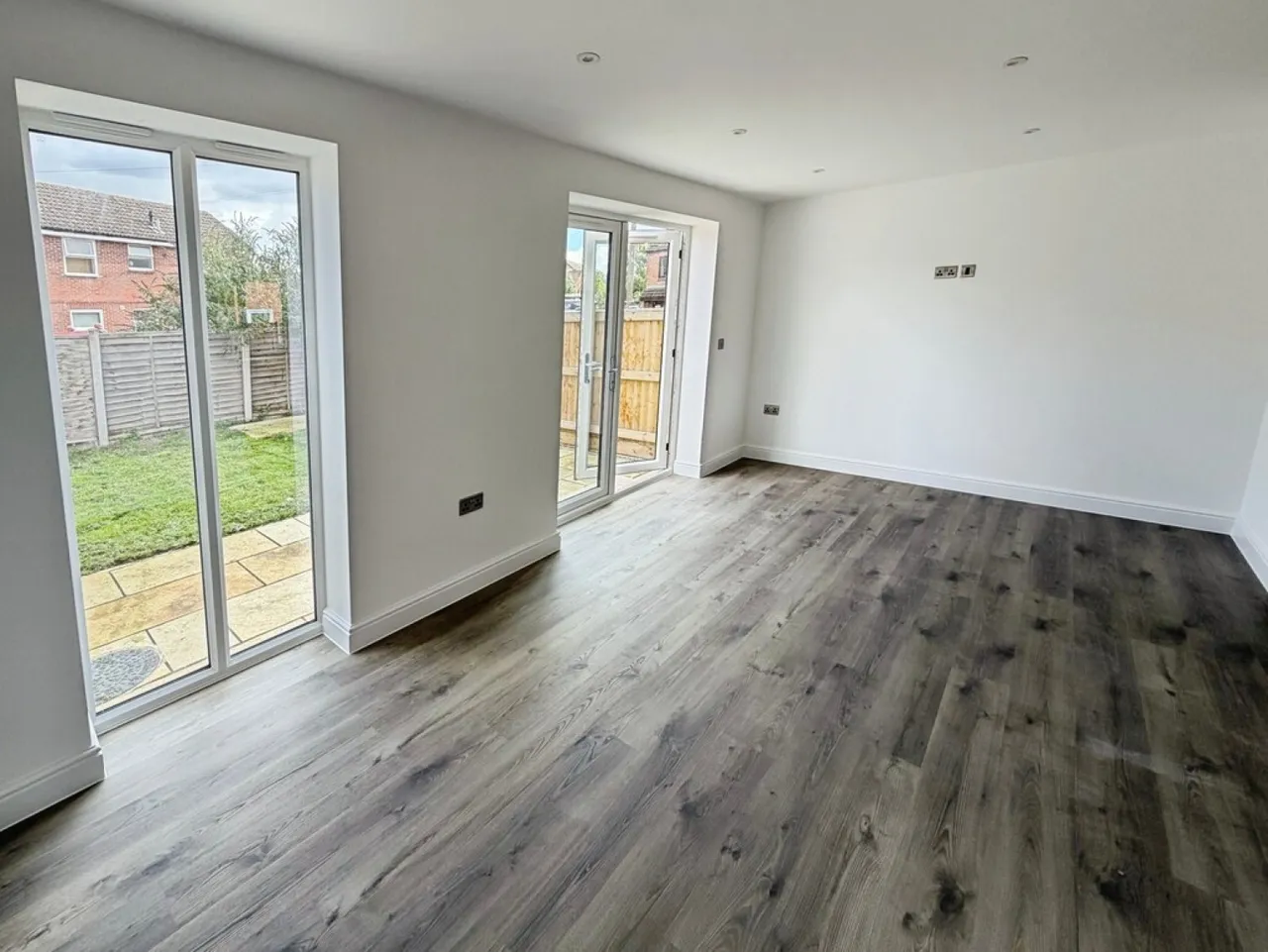Oldfield Road, Westbury, photo 4