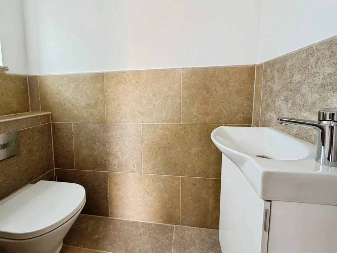 Oldfield Road, Westbury, photo 8