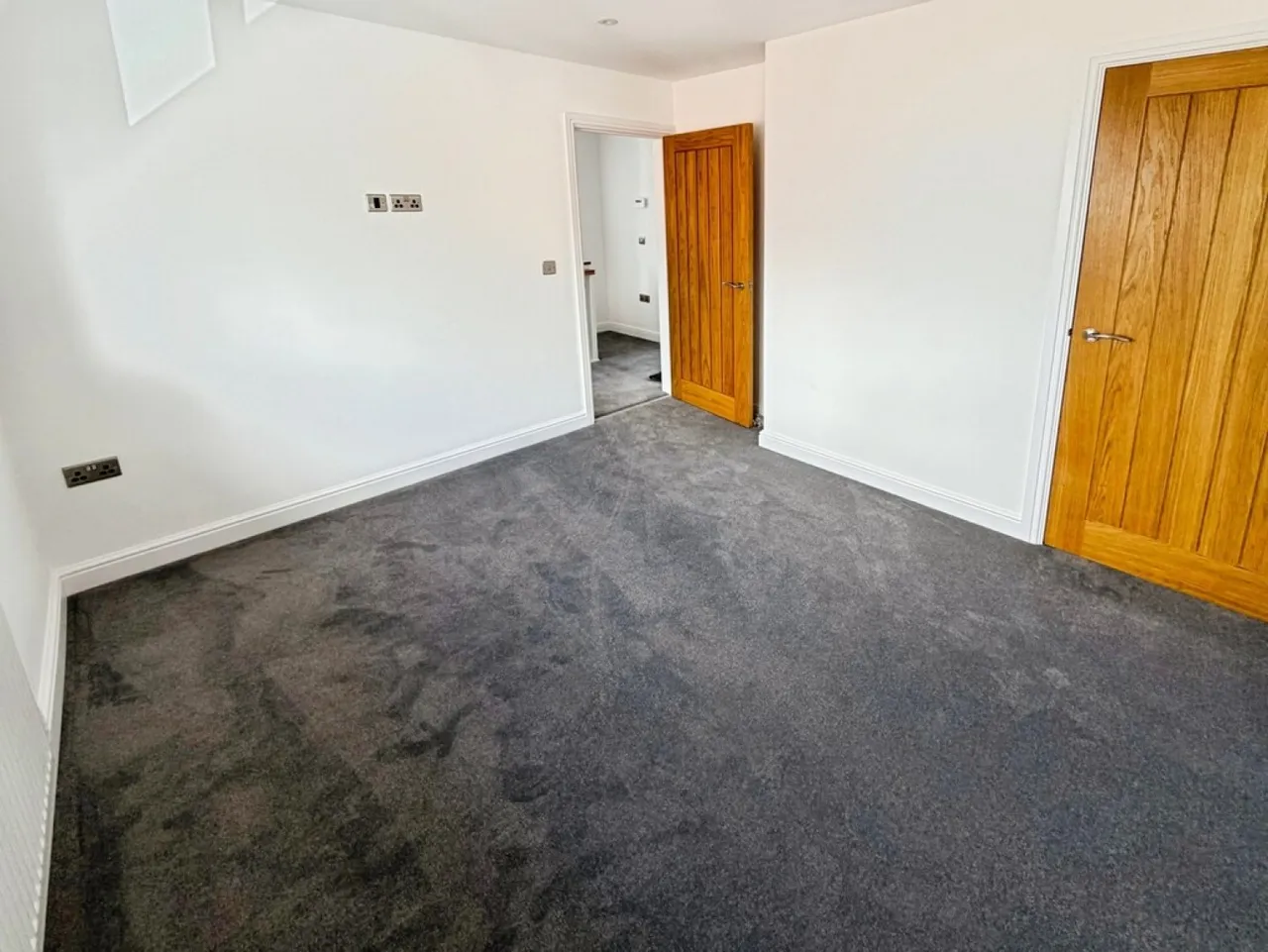 Oldfield Road, Westbury, photo 12