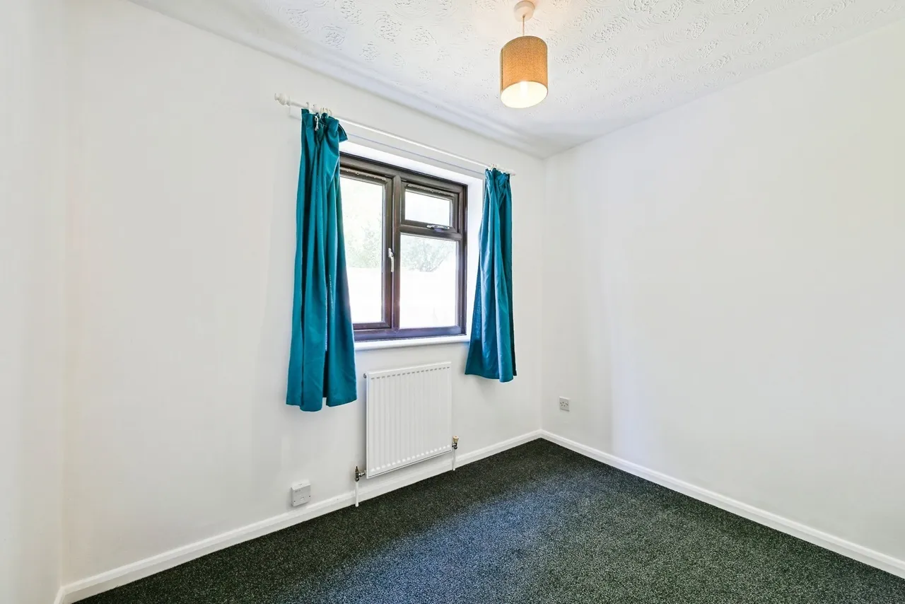 Bedarra Grove, NOTTINGHAM, Nottinghamshire, NG7, photo 13