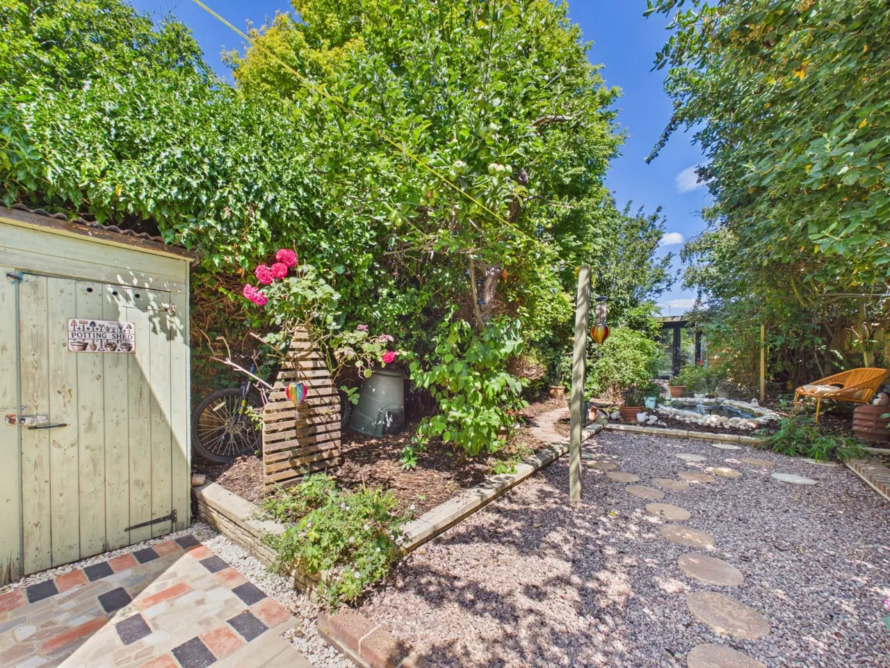 Georges Drive, Flackwell Heath, HP10, photo 15