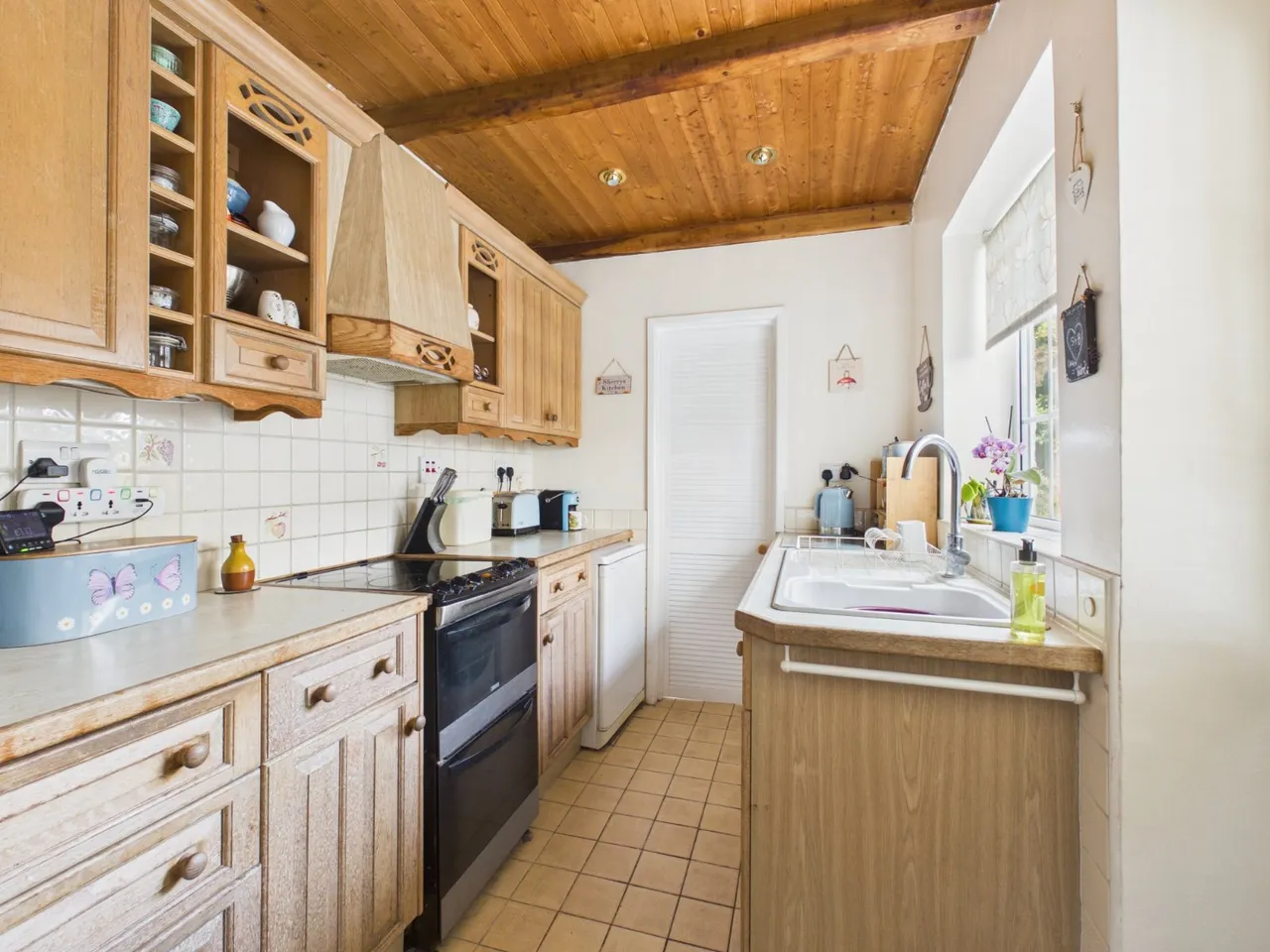 Georges Drive, Flackwell Heath, HP10, photo 8