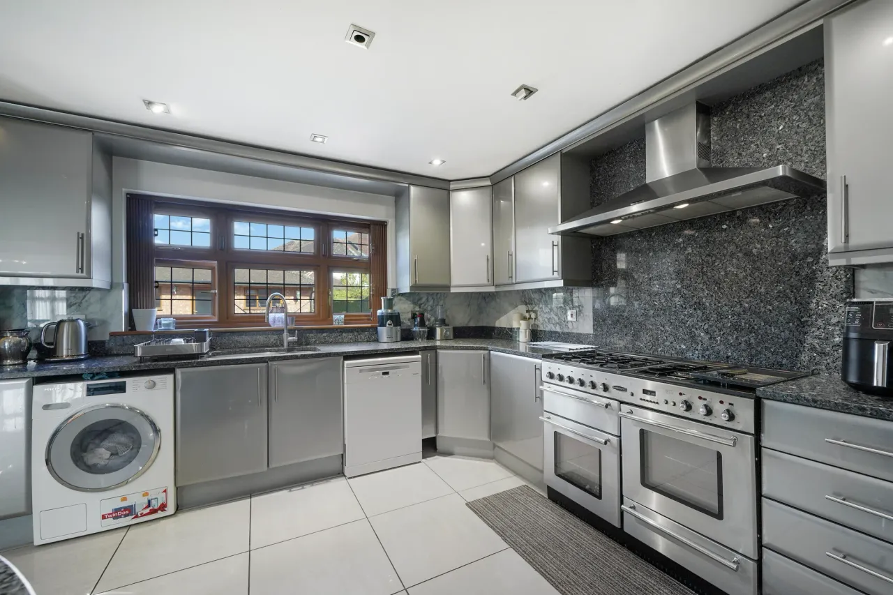 Sudbury Court Drive , Harrow , HA1 3ST, photo 6