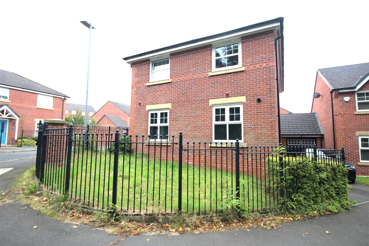 Common Alder Way, Manchester, M9 7GP, photo 18
