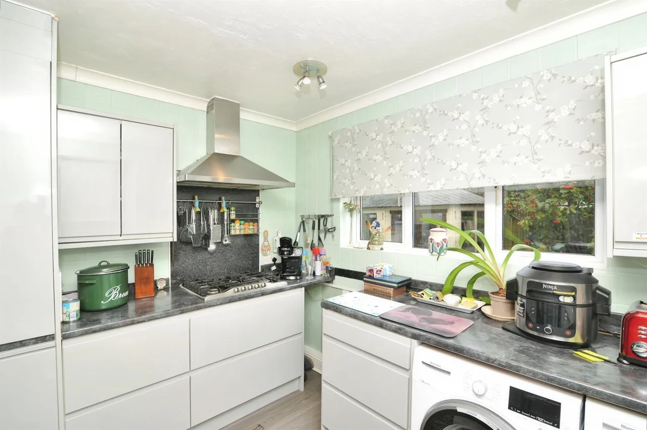 Pett Level Road, Fairlight, TN35, photo 4