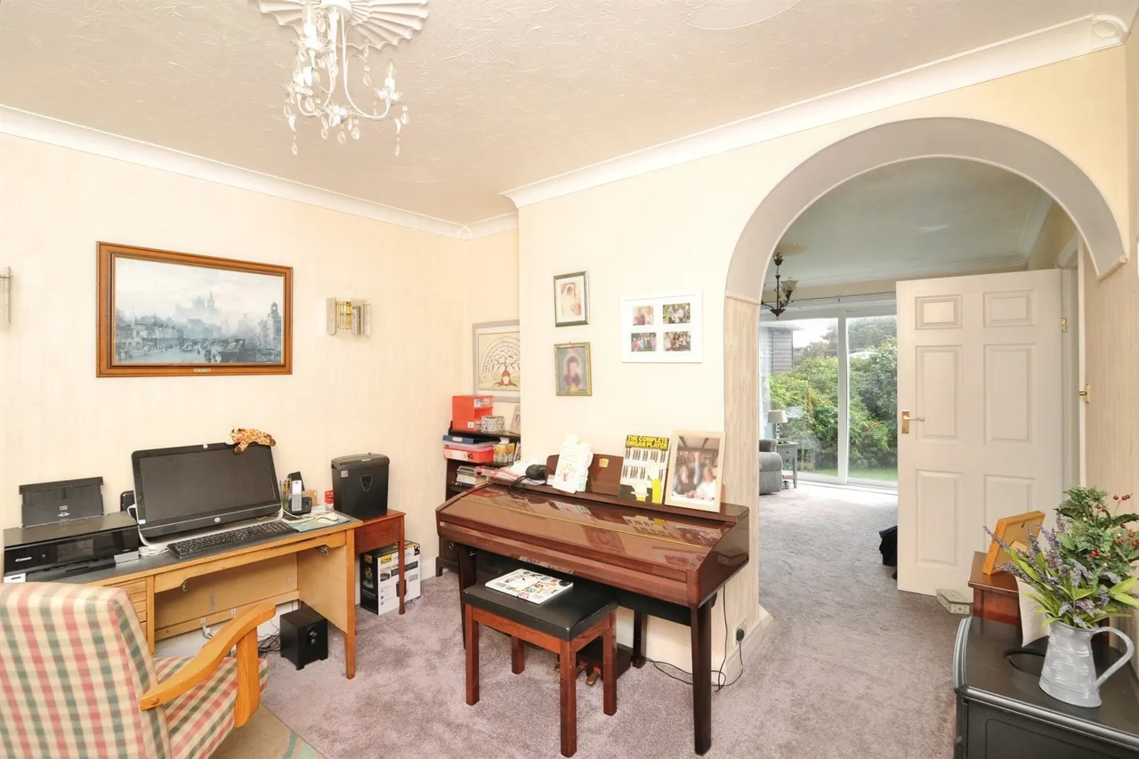 Pett Level Road, Fairlight, TN35, photo 5