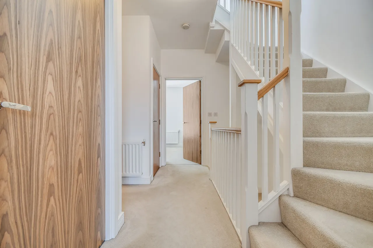 33 Dunn Side, Chelmsford, Essex, CM1 1DL, photo 5