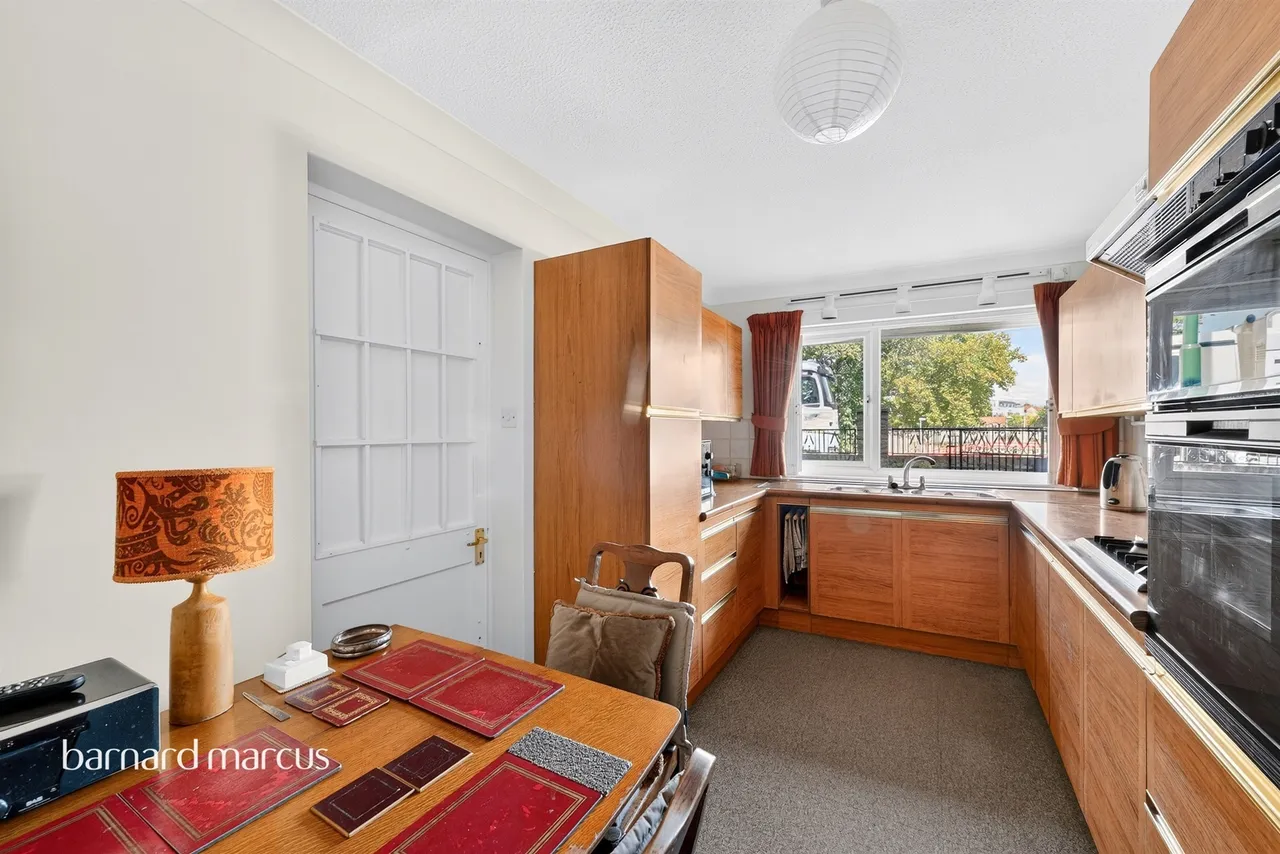 Lower Richmond Road, East Sheen, SW14, photo 17