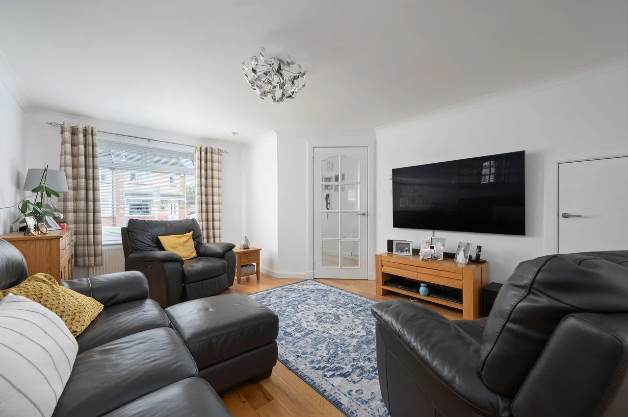 Muirdyke Avenue, Carronshore, FK2 8AW, photo 8
