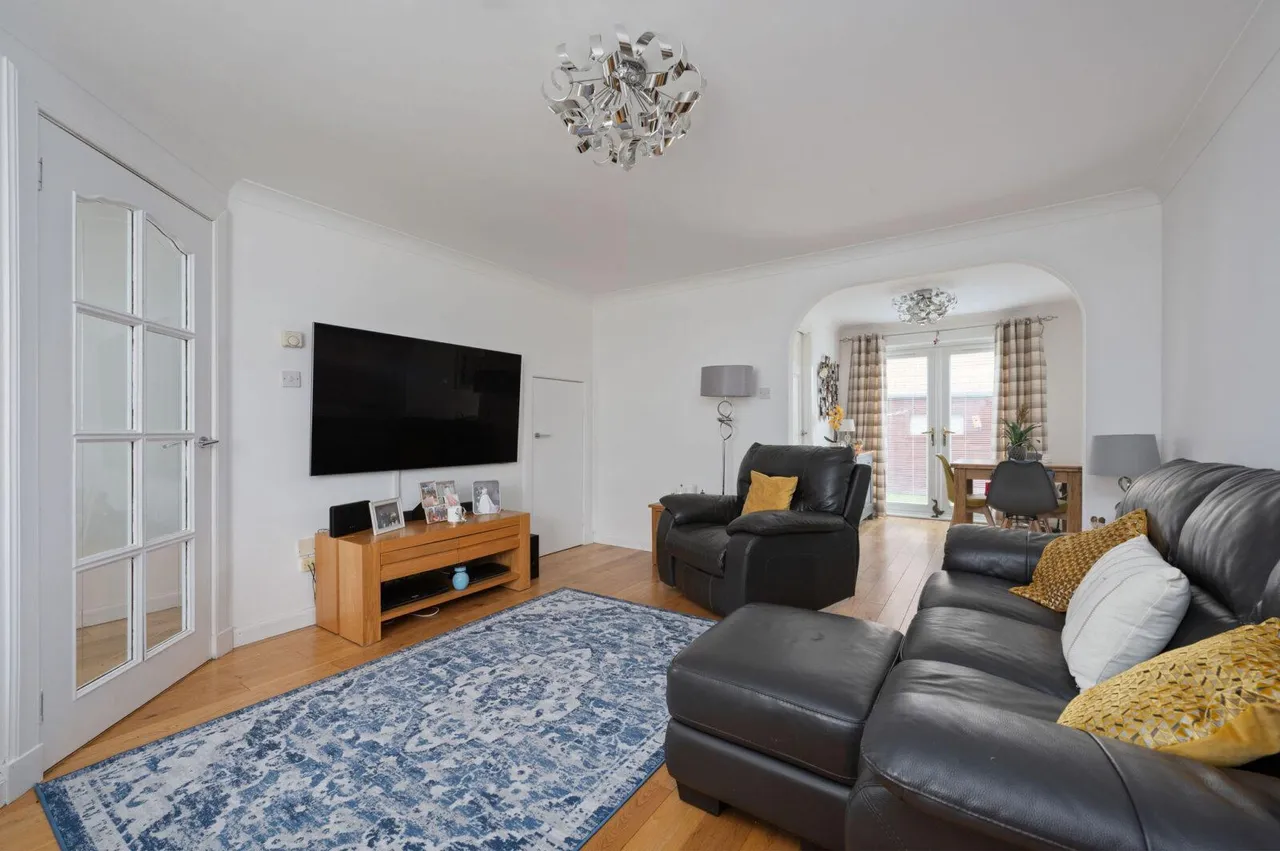 Muirdyke Avenue, Carronshore, FK2 8AW, photo 7