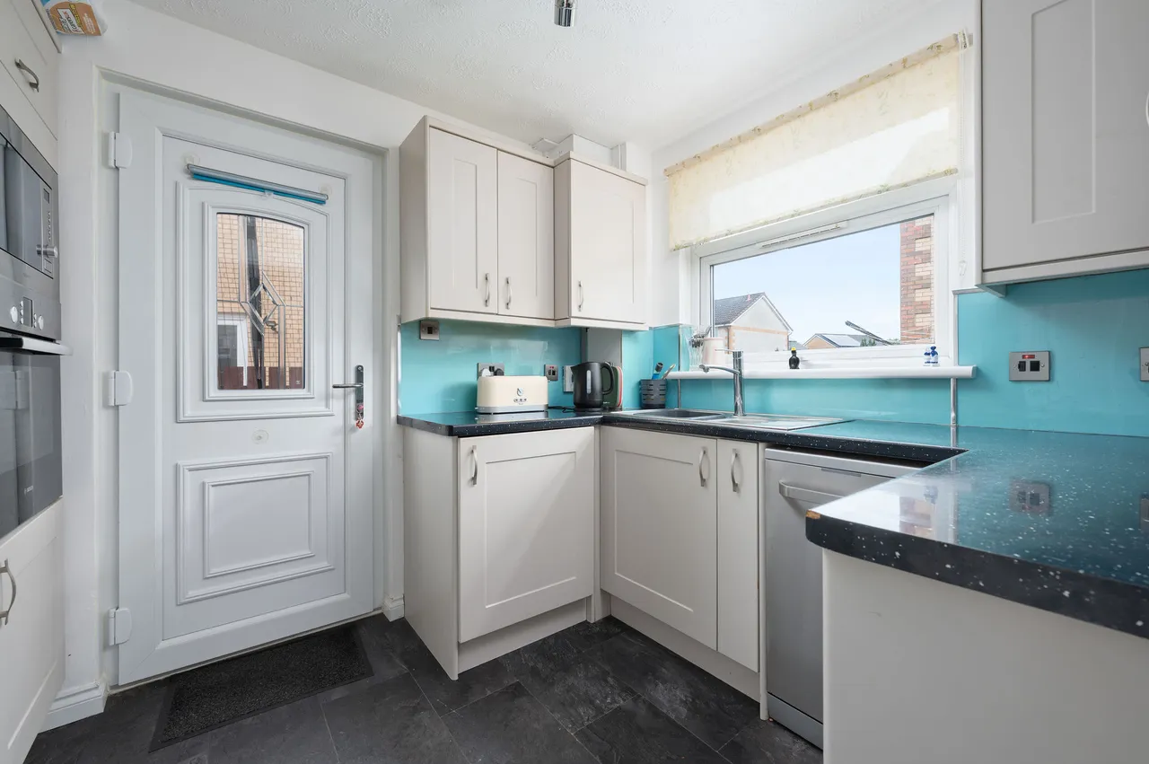 Muirdyke Avenue, Carronshore, FK2 8AW, photo 4