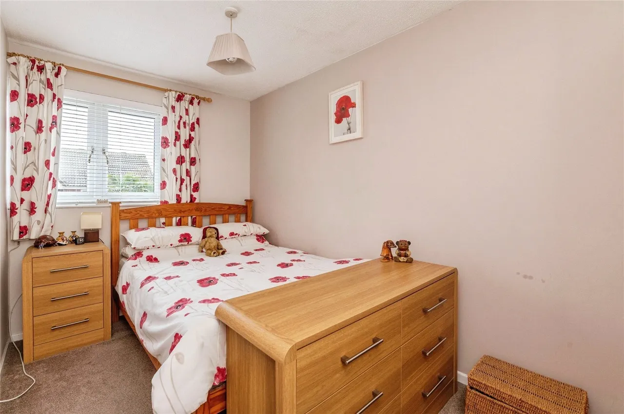 Langford Grove, BASILDON, Essex, SS13, photo 6
