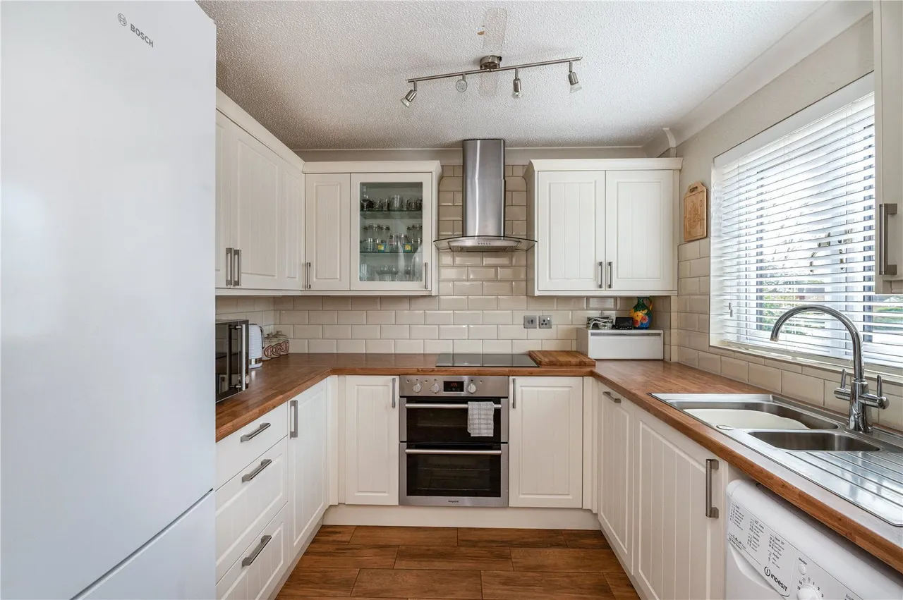 Langford Grove, BASILDON, Essex, SS13, photo 2