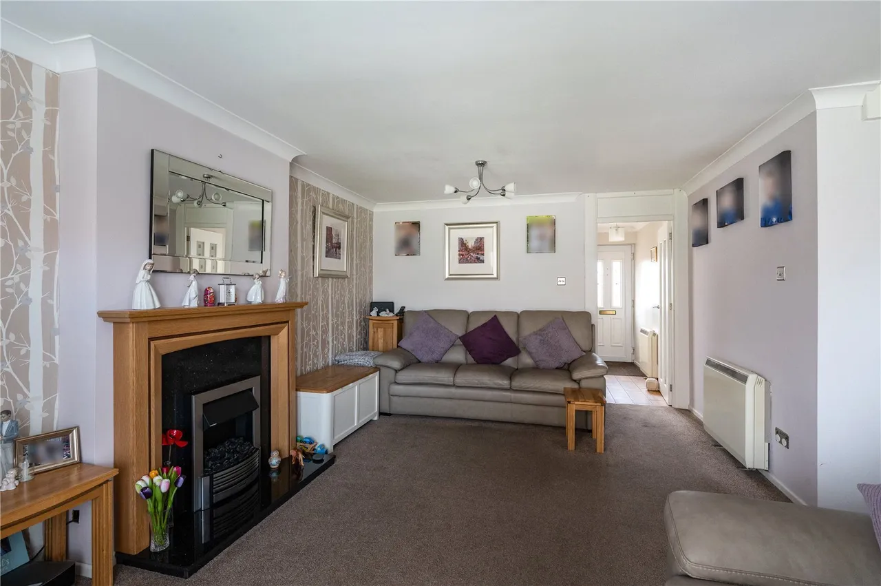 Langford Grove, BASILDON, Essex, SS13, photo 10