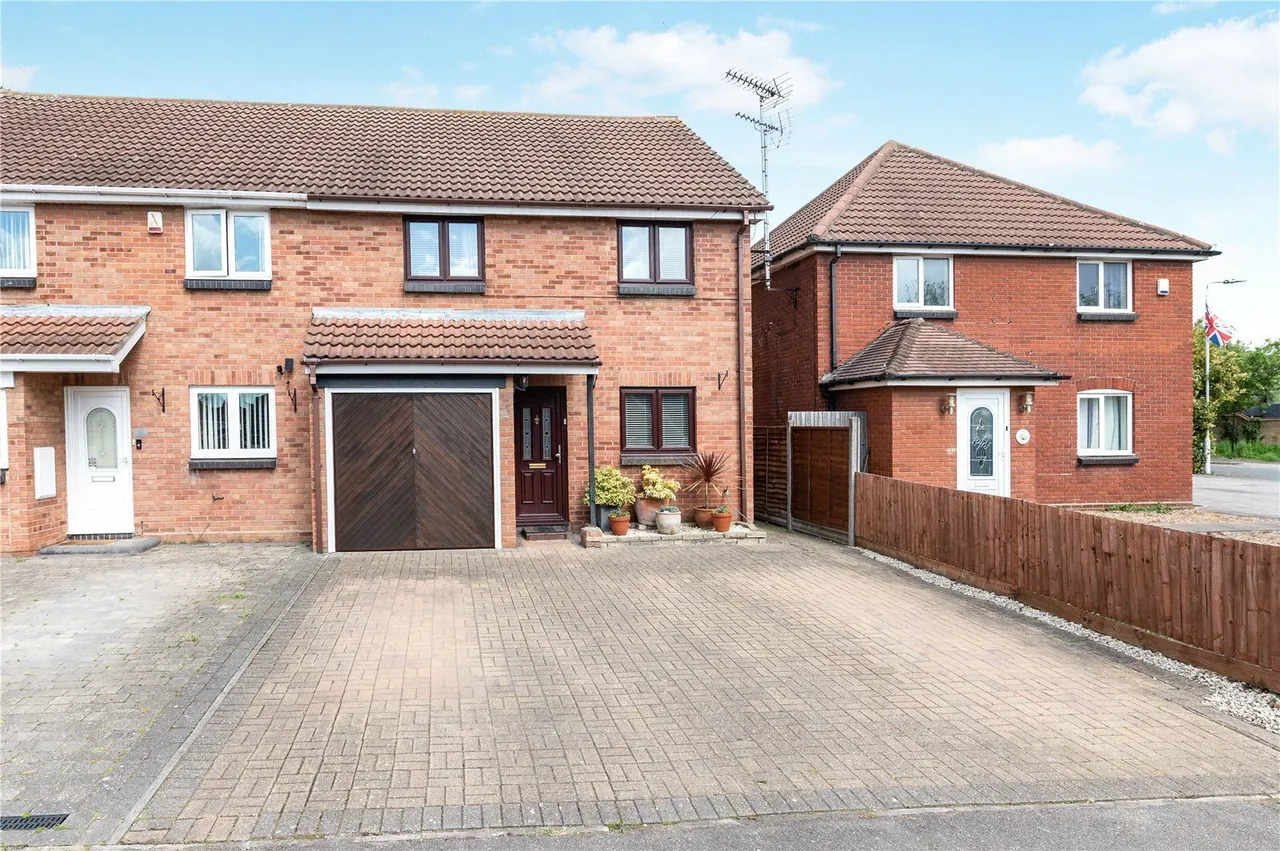 Langford Grove, BASILDON, Essex, SS13, photo 18