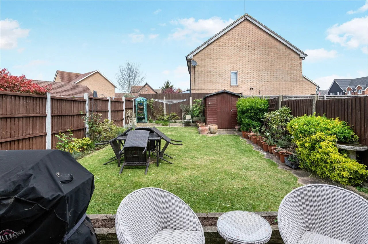 Langford Grove, BASILDON, Essex, SS13, photo 4