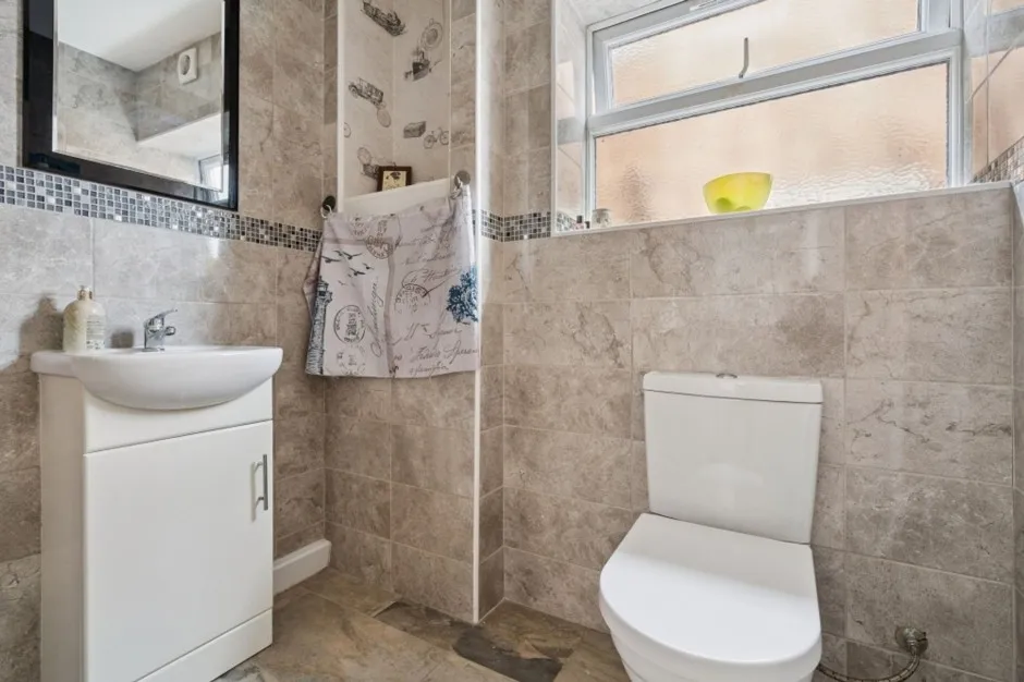 Hamilton Road, Uxbridge, UB8, photo 8