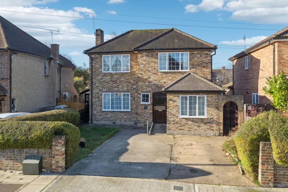 3 bed property for sale, Hamilton Road, Uxbridge, UB8