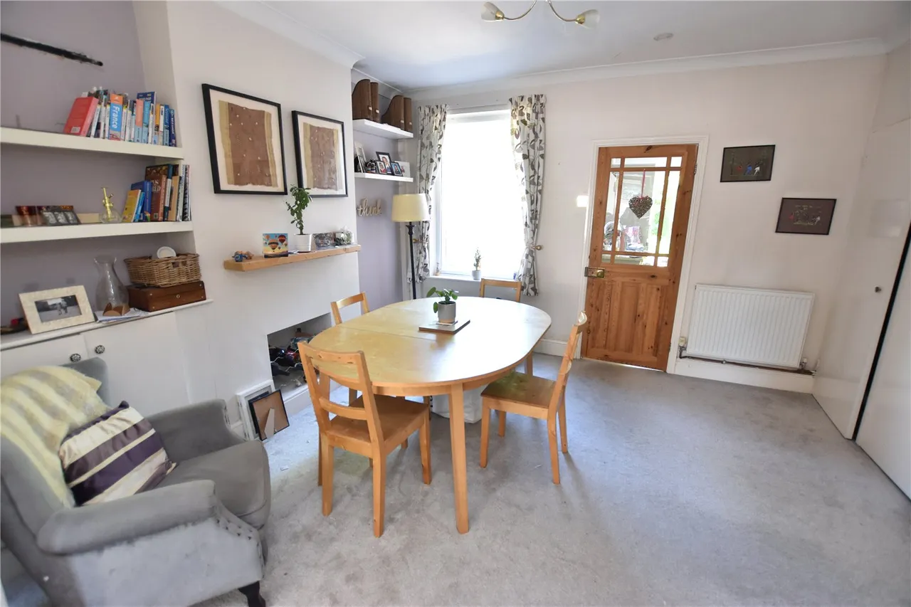 Rectory Road, Farnborough, Hampshire, GU14 7HT, photo 3
