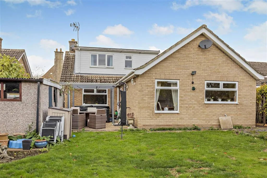 Helpston Road, Ailsworth, PE5, photo 3
