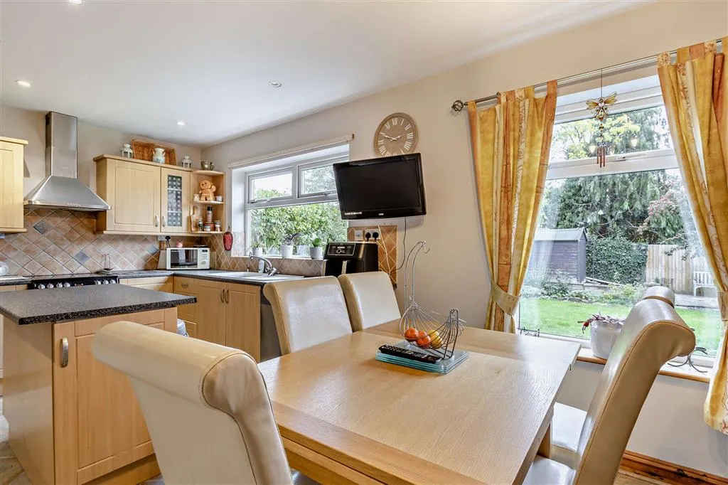 Helpston Road, Ailsworth, PE5, photo 8