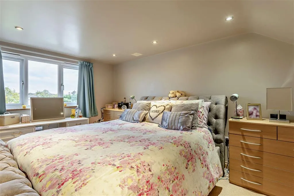 Helpston Road, Ailsworth, PE5, photo 13